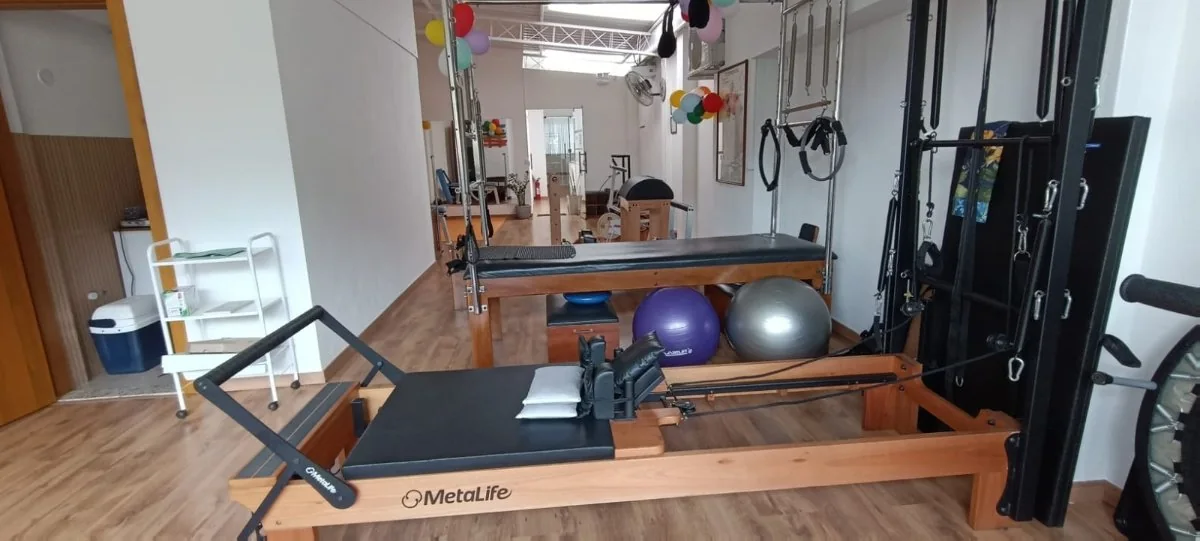 Estúdio com Reformer MetaLife e Cadillac